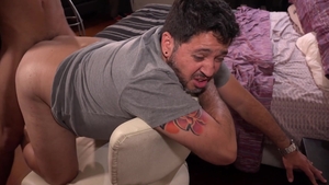 Bareback Me Daddy: Mature Tommy raw butt pounded